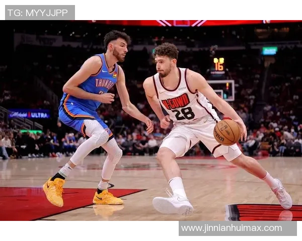 邓利维谈库明加续约事件称训练营内未见任何影响