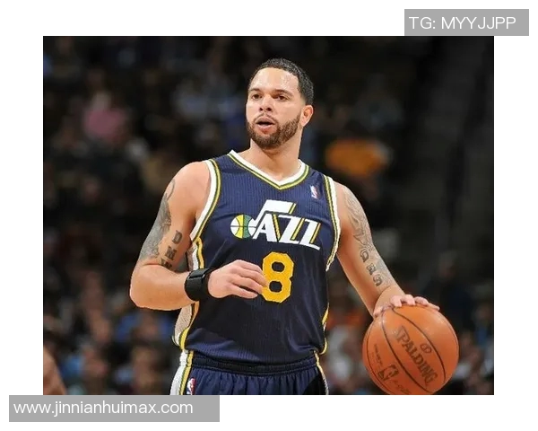 德隆感慨保罗仍在赛场拼搏自言下楼梯都可能受伤